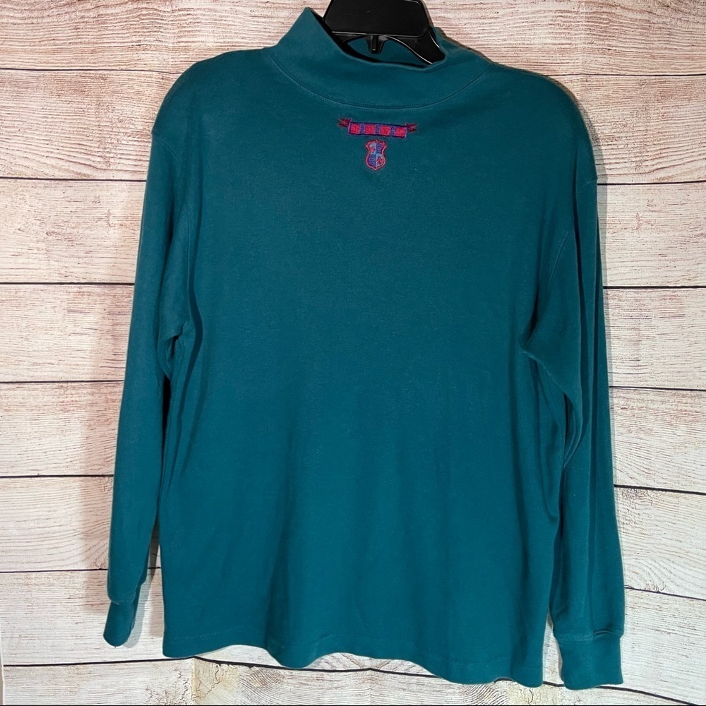 Portraits by northern isles 90s embroidered turtleneck large